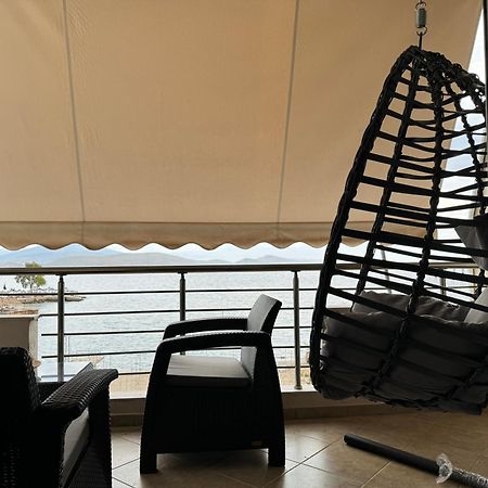 Leon Sea View Apartment Sarandë Buitenkant foto